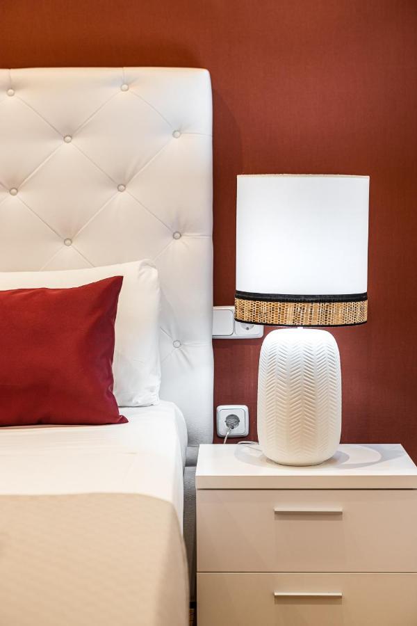 Waou Apartamentos En Sol Superior 2 Madrid Ngoại thất bức ảnh