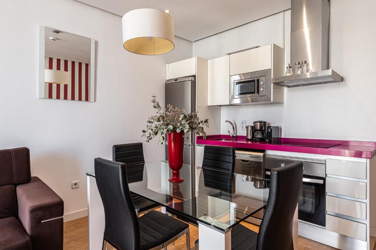 Waou Apartamentos En Sol Superior 2 Madrid Ngoại thất bức ảnh